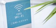 公衆Wi-Fi、どう付き合う？旅行・出張や災害時に知っておきたい安全な使い方