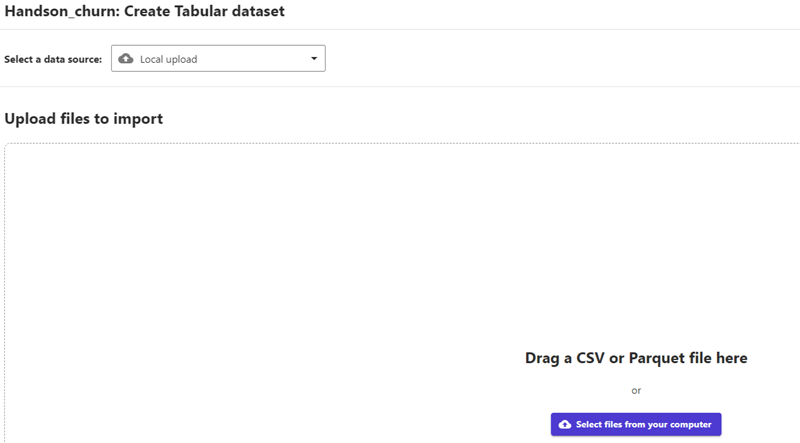 「Drag a CSV or Parquet file here」へ、データセットに使用するCSVファイルをドラッグ&ドロップ