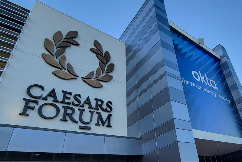 CAESARS FORUMの外観