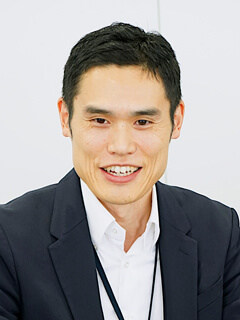 金島 利明氏