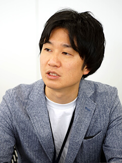 小宮山 佳氏