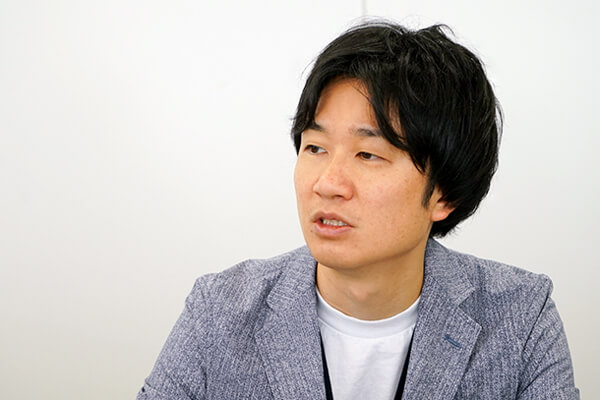 小宮山 佳氏