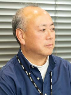 小泉 雄一 氏